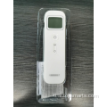 Ang thermometer ng plastik sa unahan / pulso